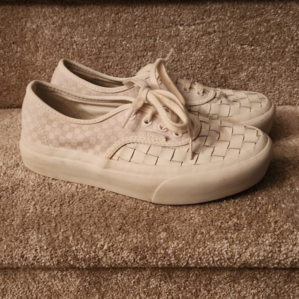 Vans White Sneakers w/ Checkered & Woven Parts Men's 6 Women's 7.5